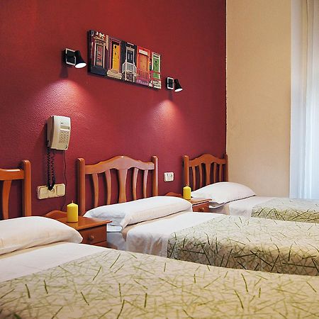 Hostal Fuencarral Kryse Madri Exterior foto