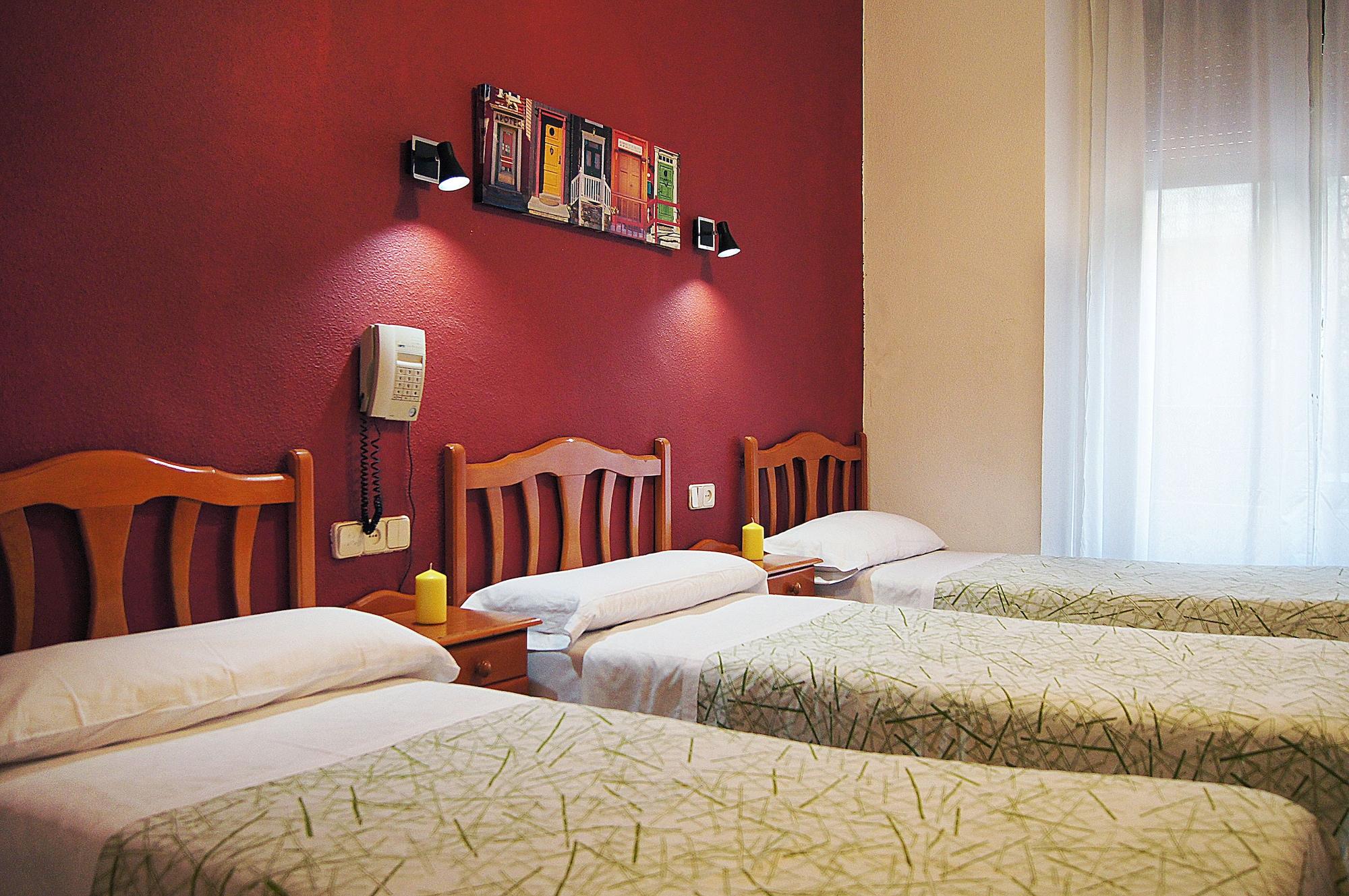 Hostal Fuencarral Kryse Madri Exterior foto