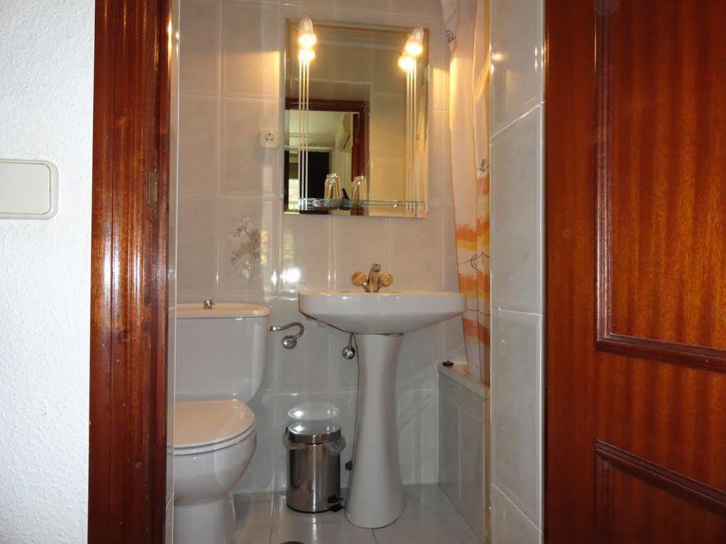 Hostal Fuencarral Kryse Madri Exterior foto