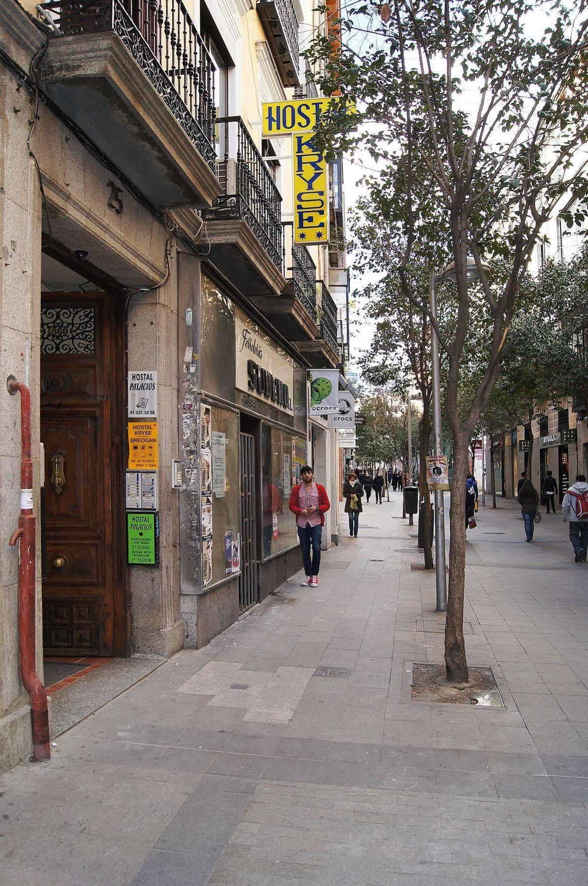 Hostal Fuencarral Kryse Madri Exterior foto